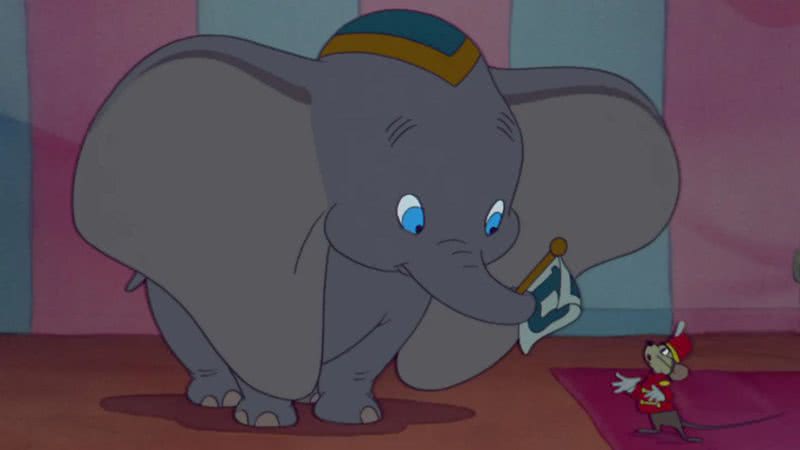 Cena da animação 'Dumbo' (1941) - Reprodução/Disney