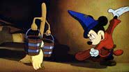 Mickey Mouse no filme Fantasia (1940) - Divulgação/Disney