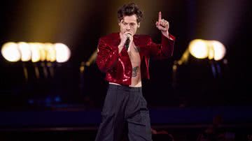 Harry Styles performando no The BRIT Awards 2023 - Gareth Cattermole/Getty Images