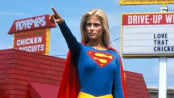Helen Slater em Supergirl, filme de 1984 - Reprodução/ Warner Bros. Pictures