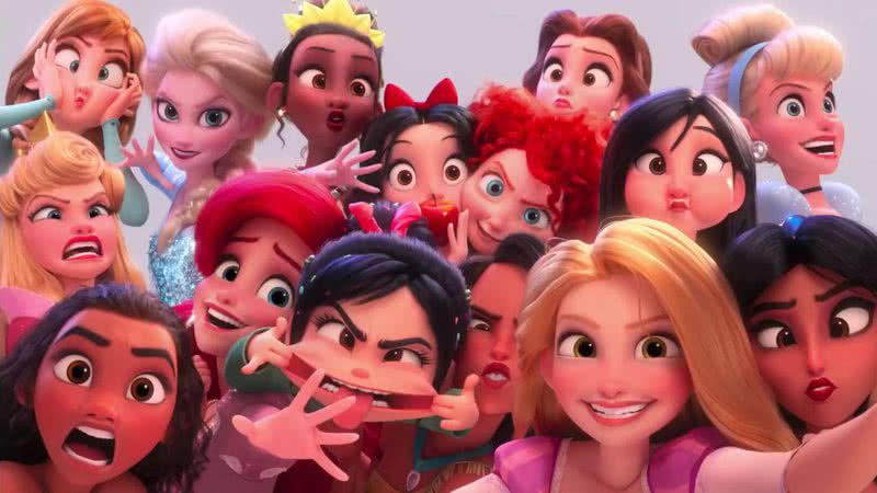 Princesas da Disney em cena do filme "WiFi Ralph: Quebrando a Internet" (2018) - Reprodução/ Disney
