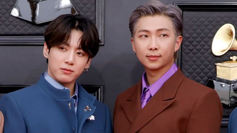 Jungkook e RM, do BTS, no Grammy 2022 - Frazer Harrison/Getty Images