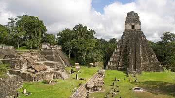 Parque Nacional do Tikal - Mundo Maya via Creative Commons