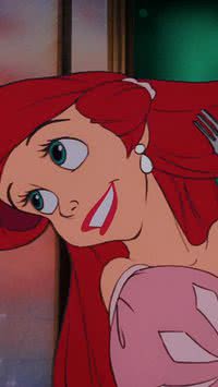 Por que o cabelo da Ariel é vermelho?