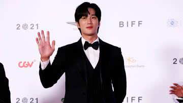 Ahn Bohyun no tapete vermelho do 26th Busan International Film Festival - Woohae Cho/Getty Images