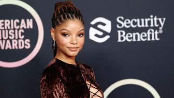 Halle Bailey no American Music Awards 2021 - Getty Images