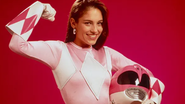 Amy Jo Johnson como a Ranger Rosa na primeira geração de Power Rangers - Divulgação/ Saban Entertainment