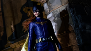 Leslie Grace caracterizada como Batgirl - Divulgação/ Warner Bros.