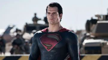 Henry Cavill como Superman em 'O Homem de Aço' - Reprodução/ Warner Bros