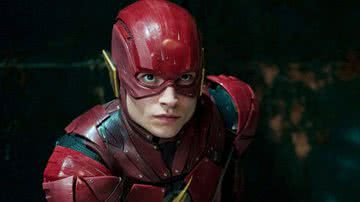 Ezra Miller como Flash - Reprodução/ Warner Bros. Pictures