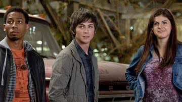 Logan Lerman, Brandon T. Jackson, e Alexandra Daddario em "Percy Jackson e o Ladrão de Raios" (2010) - Reprodução/ 20th Century Fox