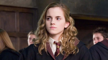 Emma Watson como Hermione Granger na franquia de filmes de Harry Potter - Reprodução / Warner Bros.