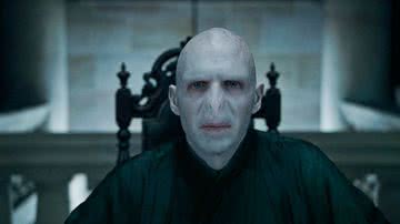 Cena de Lord Voldemort em Harry Potter e as Relíquias da Morte - Parte 1 (2010) - Divulgação/Warner Bros. Pictures