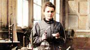 Cientista Marie Curie em seu laboratório - Divulgação/ Wikimedia Commons