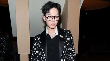 G-Dragon no Paris Fashion Week 2023 - Pascal Le Segretain/Getty Images