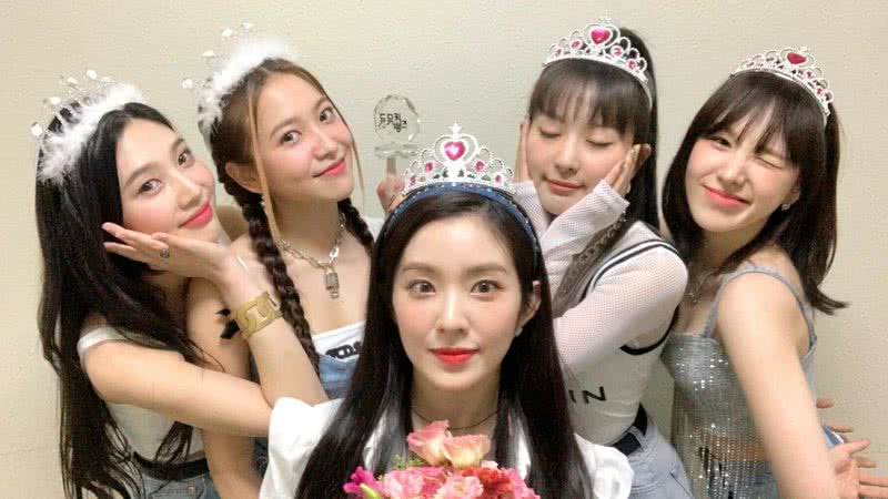Irene, Seulgi, Wendy, Joy e Yeri, integrantes do Red Velvet - Divulgação/Twitter/RVsmtown