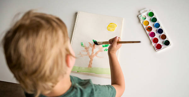 Porque o estímulo da arte é importante na vida das crianças? - Reprodução/Getty Images