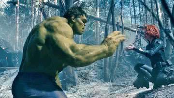 Hulk e Viúva Negra em Vingadores: A Era de Ultron - Divulgação
