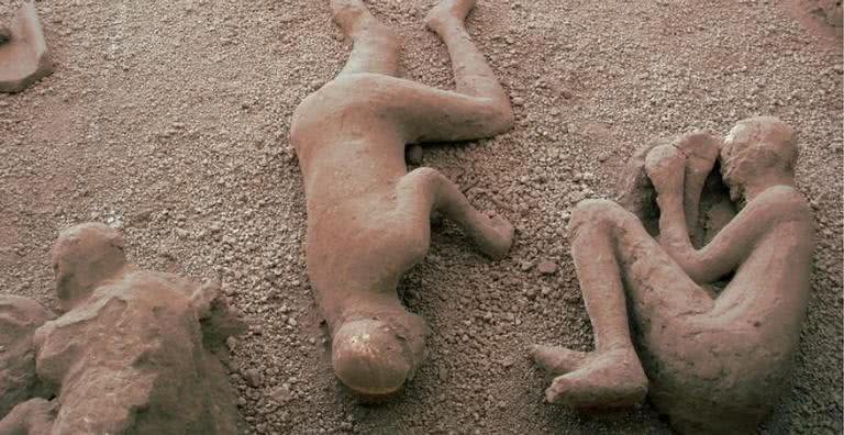 Pessoas petrificadas encontradas em Pompeia - Wikimedia Commons