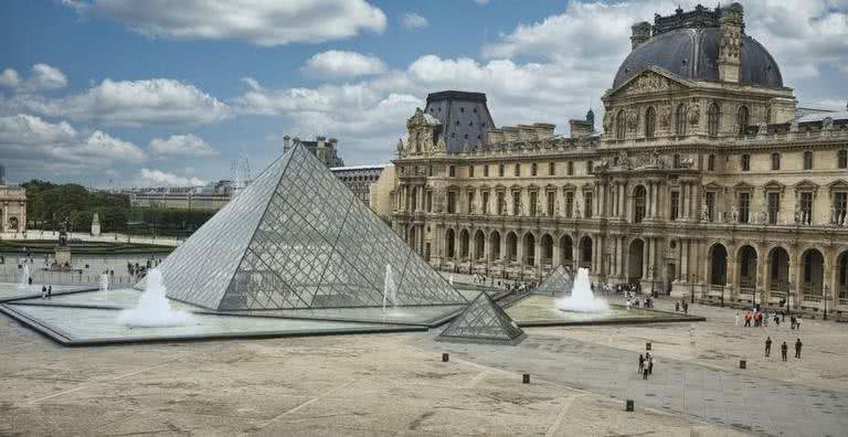 Museu do Louvre, em Paris - Pixabay