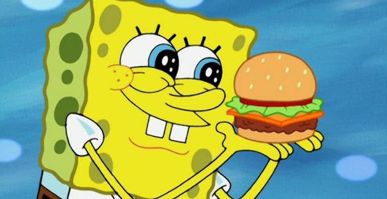 Bob Esponja com o hambúrguer de siri - Divulgação/Nickelodeon
