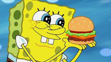 Bob Esponja com o hambúrguer de siri - Divulgação/Nickelodeon
