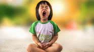 Imagem ilustrativa de uma criança bocejando - Pixabay