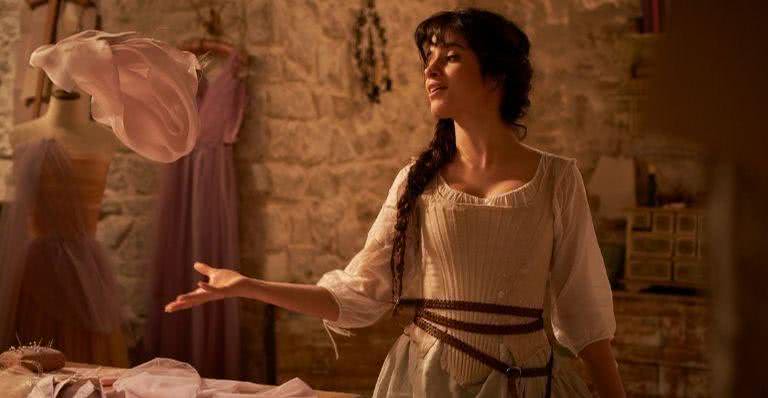 Camila Cabello como Cinderela para o novo live-action - Divulgação/Sony/Amazon