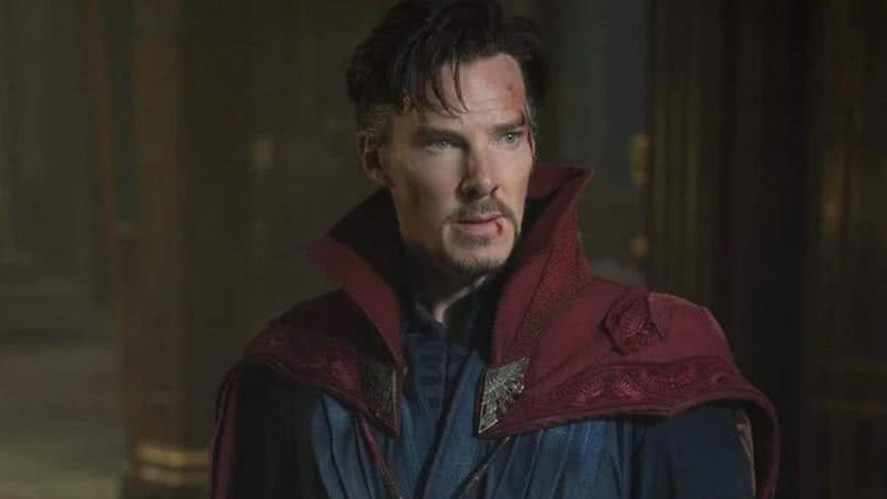 Benedict Cumberbatch vestindo os trajes do personagem Doutor Estranho - Divulgação/ Marvel