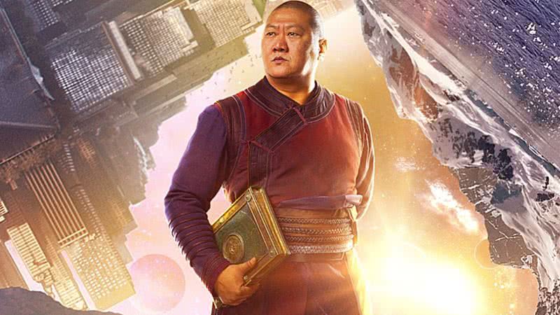 Wong em imagem promocional de "Doutor Estranho" - Divulgação/Marvel Studios