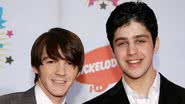 Drake Bell e Josh Peck no Kid's Choice Awards em 2006 - Getty Images
