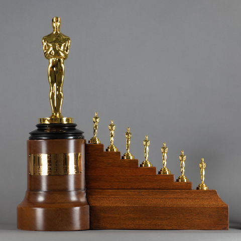 Oscar Honorário de Walt Disney e suas sete miniaturas