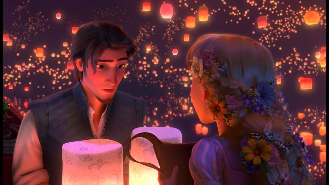 Flynn Rider mostrando as lanternas à Rapunzel